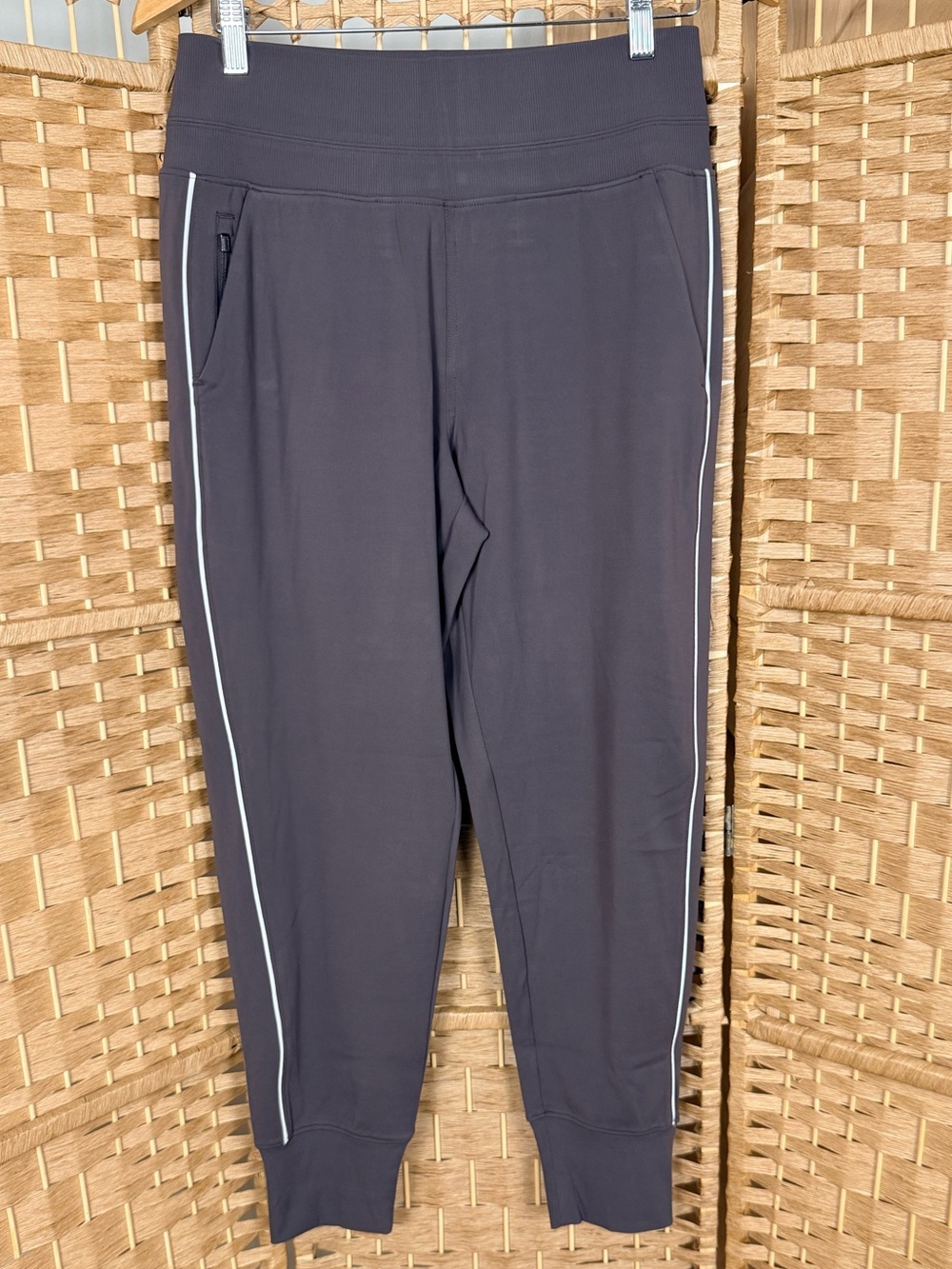 NWOT Athleta Venice High Rise Track Stripe Jogger Size Medium